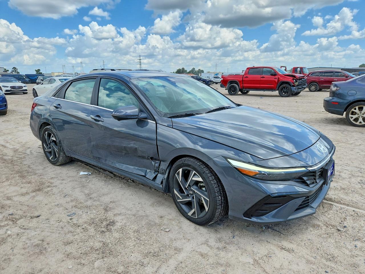 2024 Hyundai Elantra Limited - Фото 4