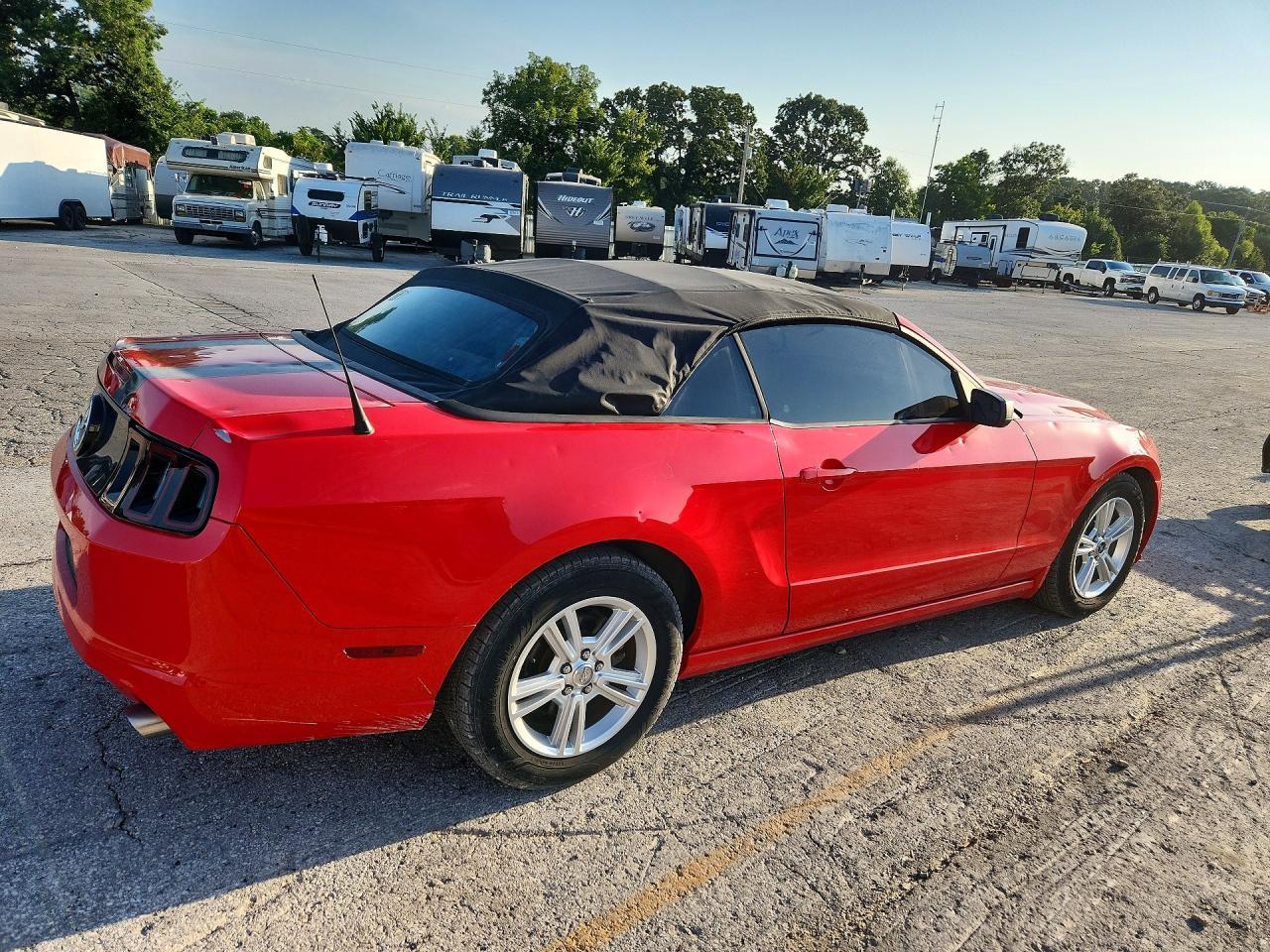 2014 Ford Mustang - Фото 3