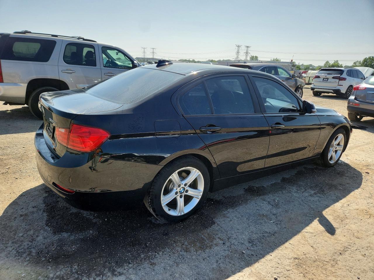 2014 BMW 320 I xDrive - Фото 3