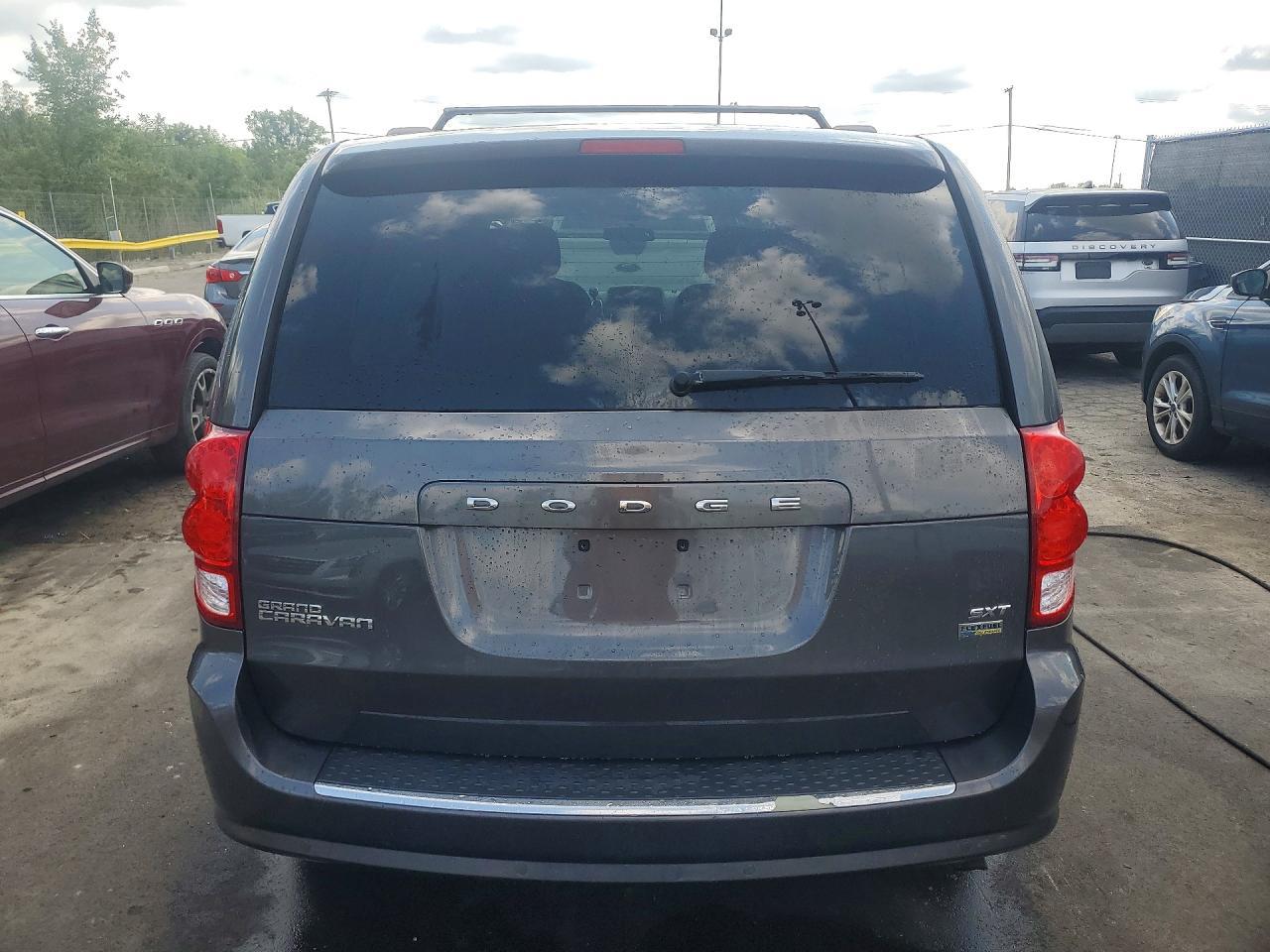 2015 Dodge Grand Caravan Sxt - Фото 6