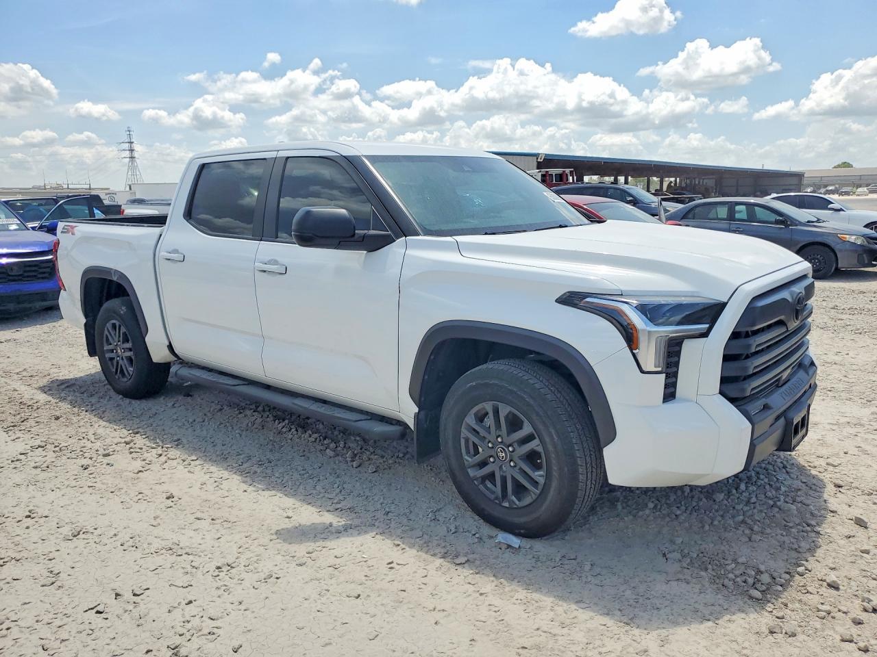 2025 Toyota Tundra Sr5 - Image 4