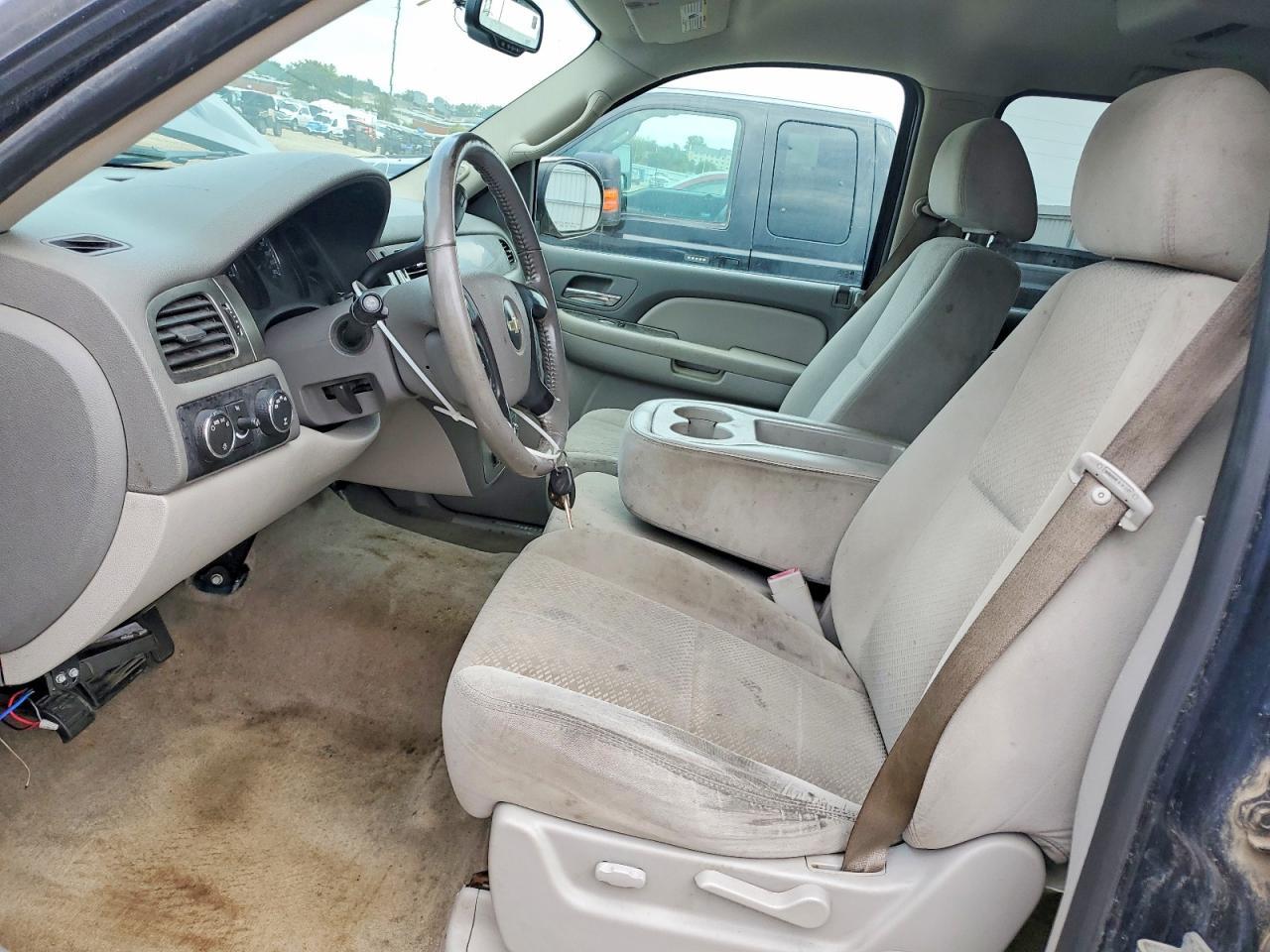 2007 Chevrolet Suburban K1500 - Image 7