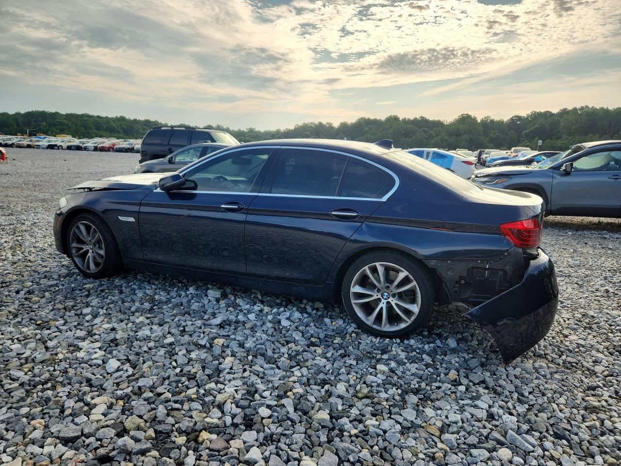 2015 BMW 550 I - Фото 2