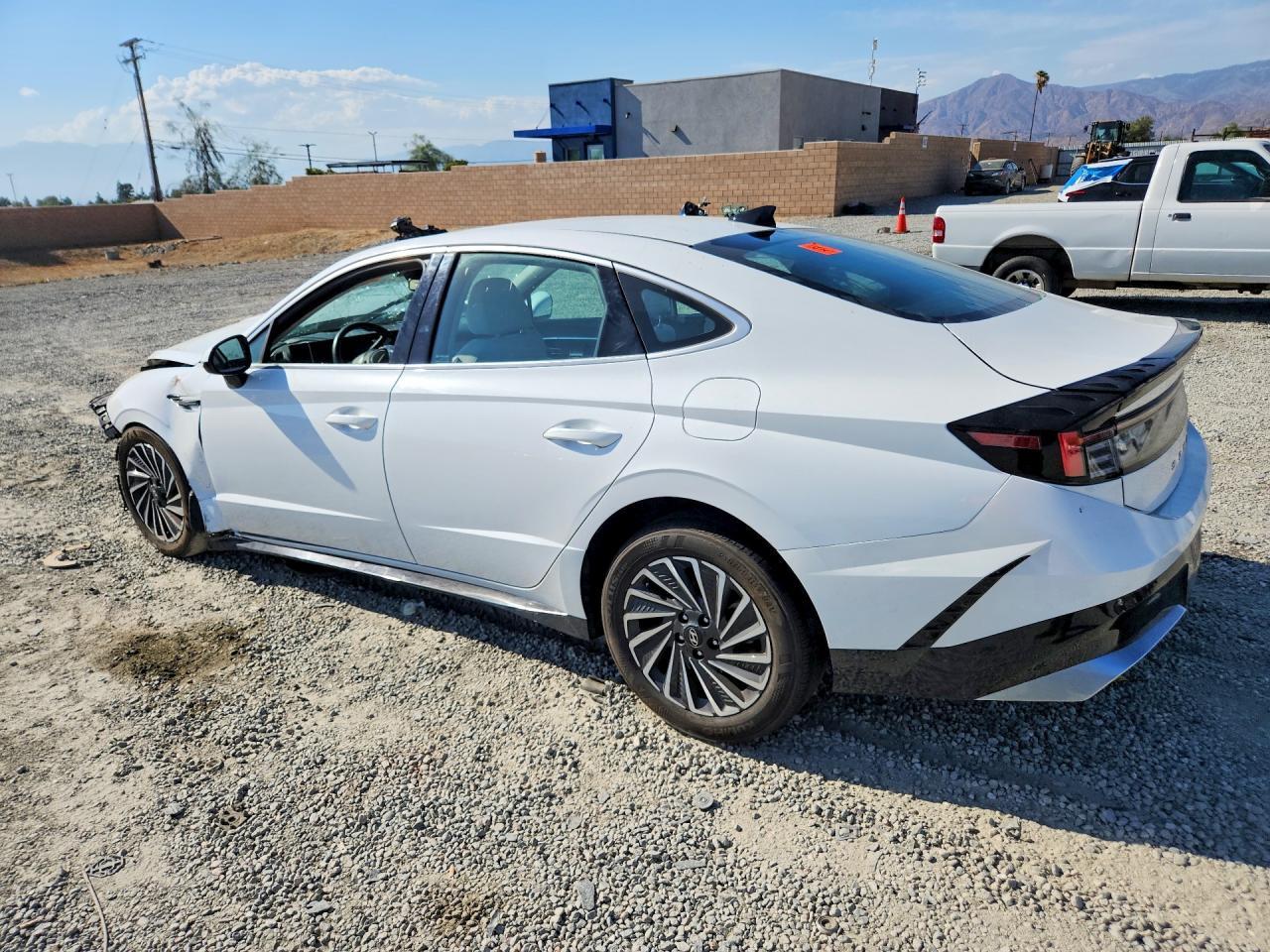 2024 Hyundai Sonata Hybrid Sel - Фото 2