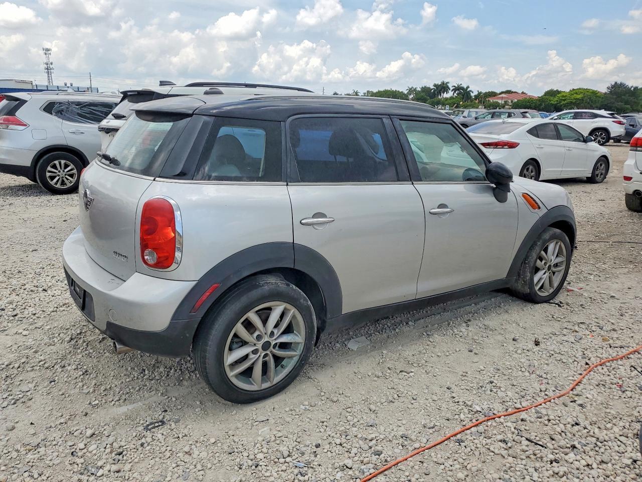 2013 Mini Cooper Countryman - Image 3