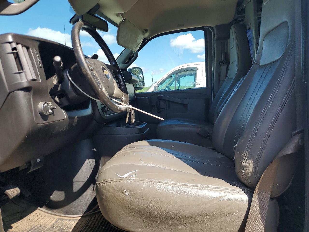 2019 Chevrolet Express G2500 Delivery Van - Image 7
