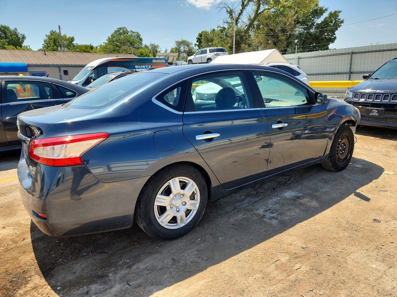 2013 Nissan Sentra S - Фото 3