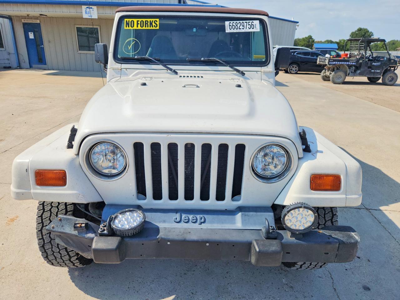 1999 Jeep Wrangler / Tj Sahara - Фото 5