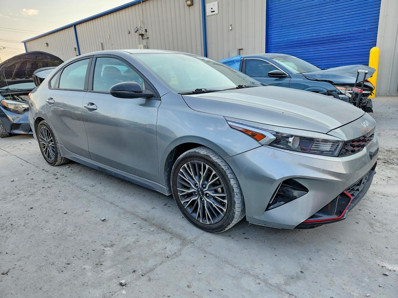 2023 Kia Forte Gt Line - Image 4