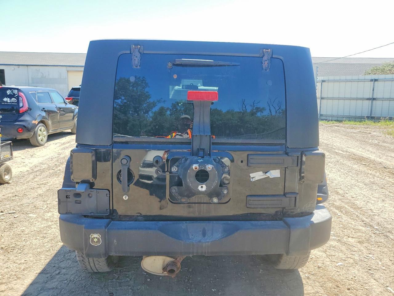 2009 Jeep Wrangler Unlimited X - Image 6