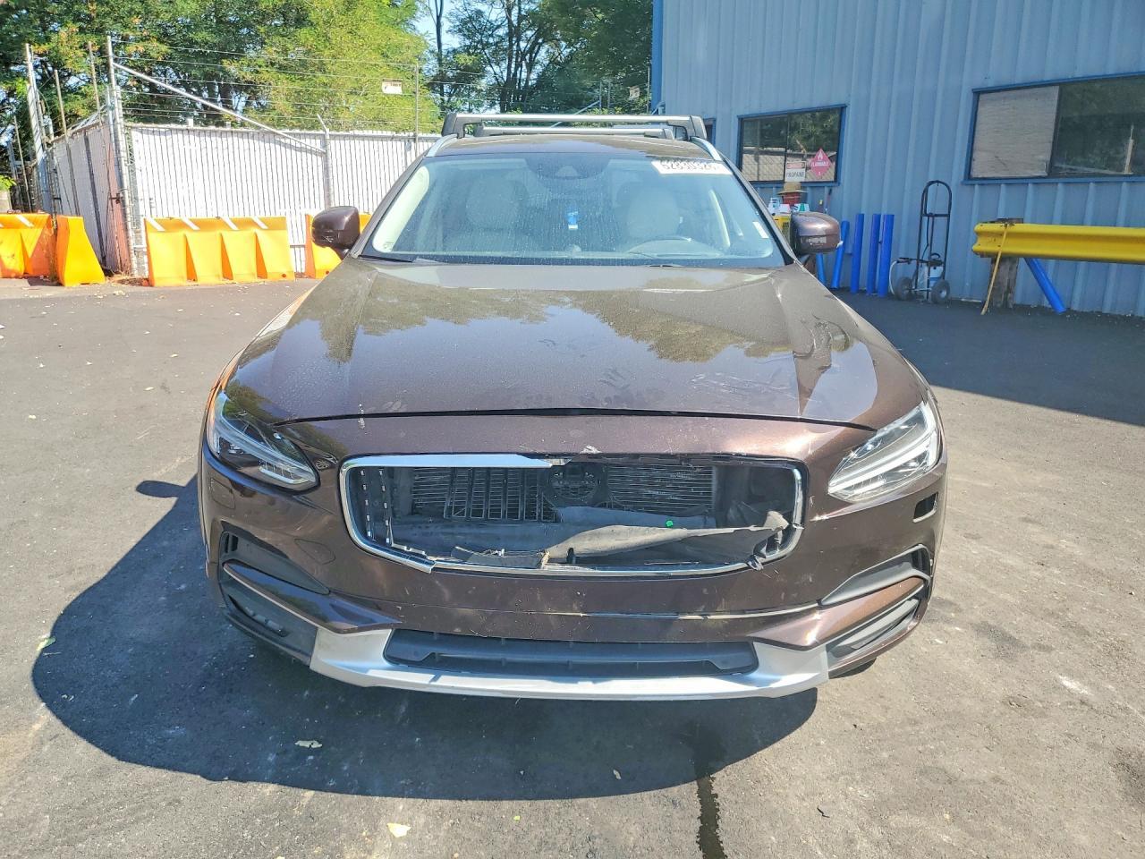 2017 Volvo V90 Cross Country T6 Inscription - Image 5