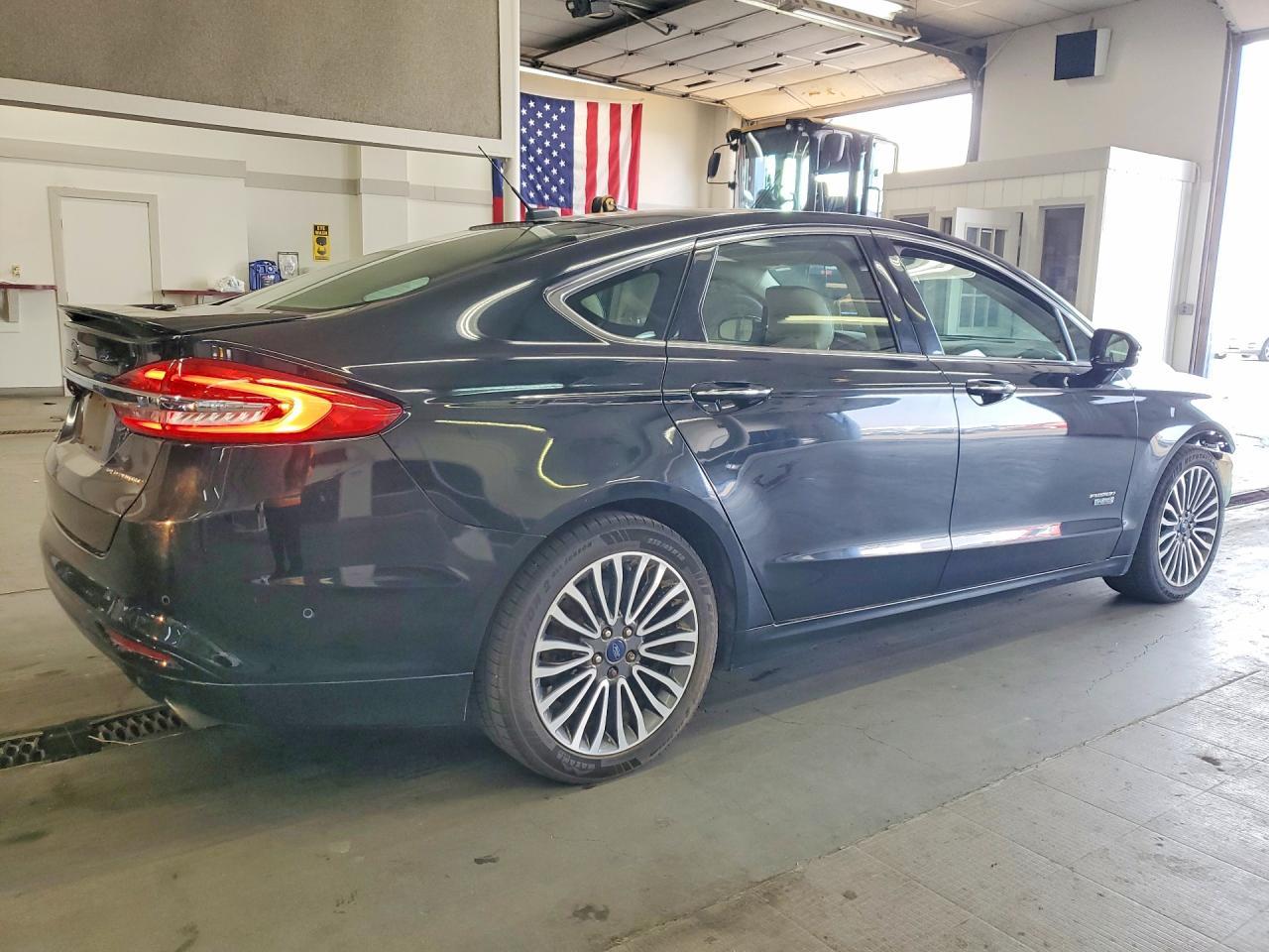2017 Ford Fusion Titanium Phev - Image 3
