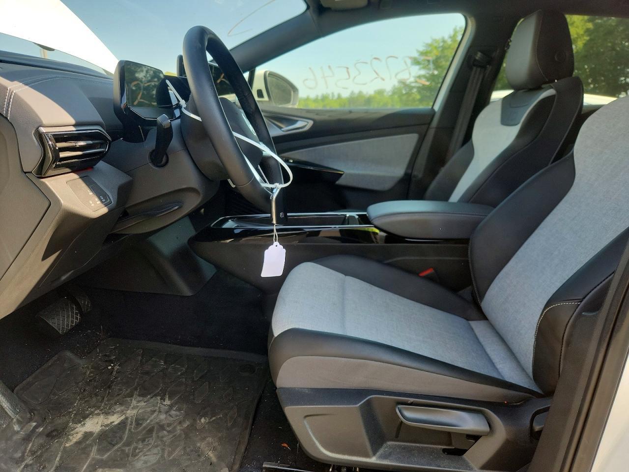 2023 Volkswagen Id.4 Pro - Image 7