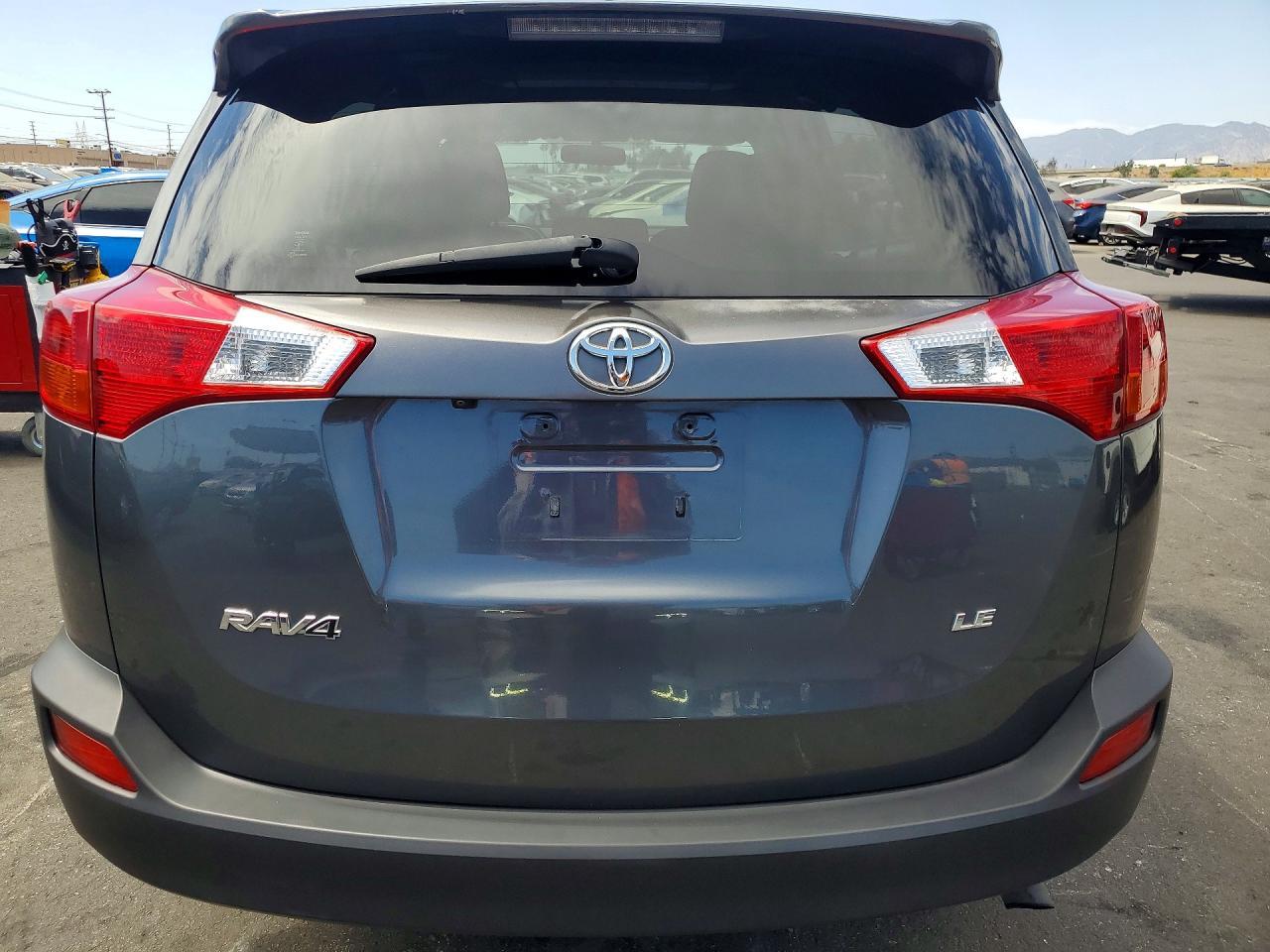 2015 Toyota Rav4 Le - Image 6