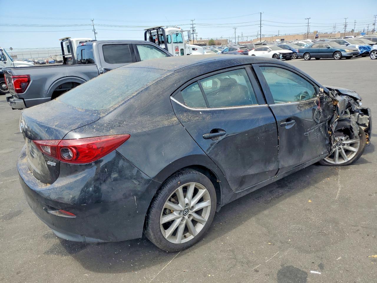 2024 Mazda 3 Touring - Фото 3