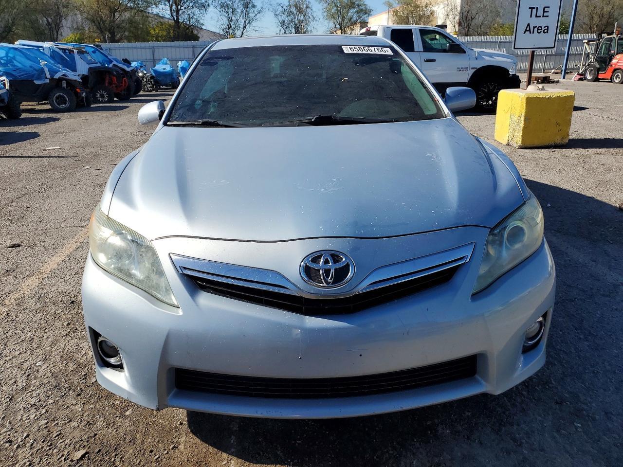 2011 Toyota Camry Hybrid - Фото 5