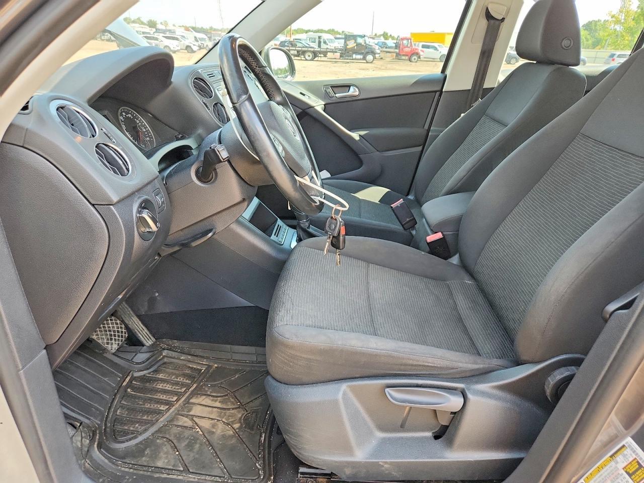 2014 Volkswagen Tiguan S - Фото 7