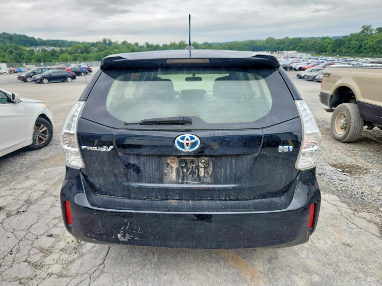 2014 Toyota Prius V Five - Image 6