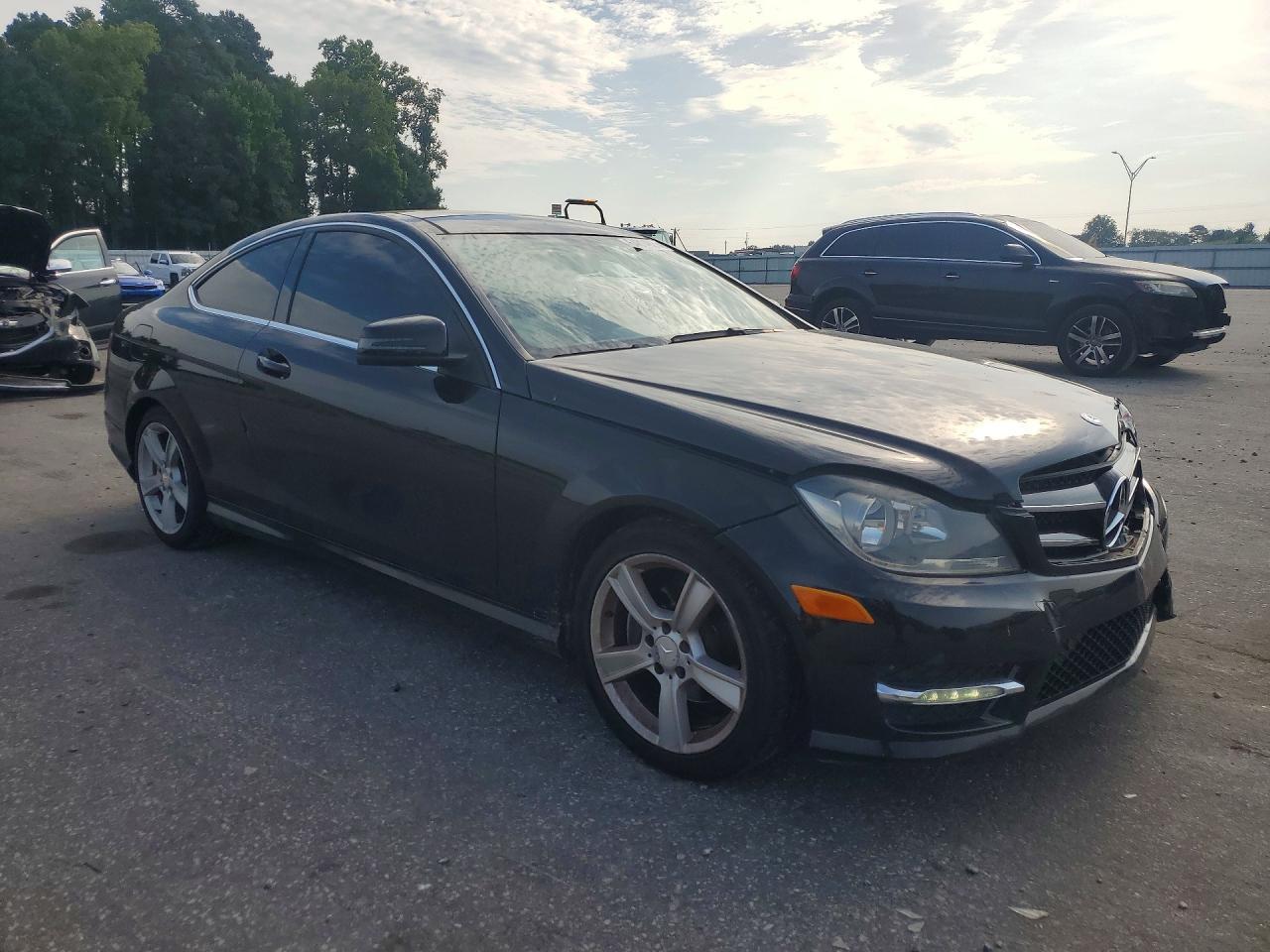 2015 Mercedes-Benz C 250 - Image 4