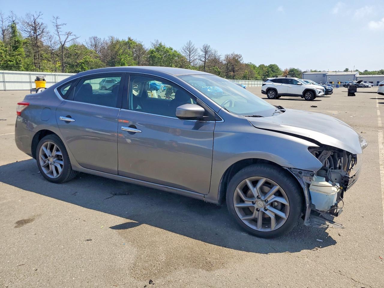2015 Nissan Sentra S - Фото 4