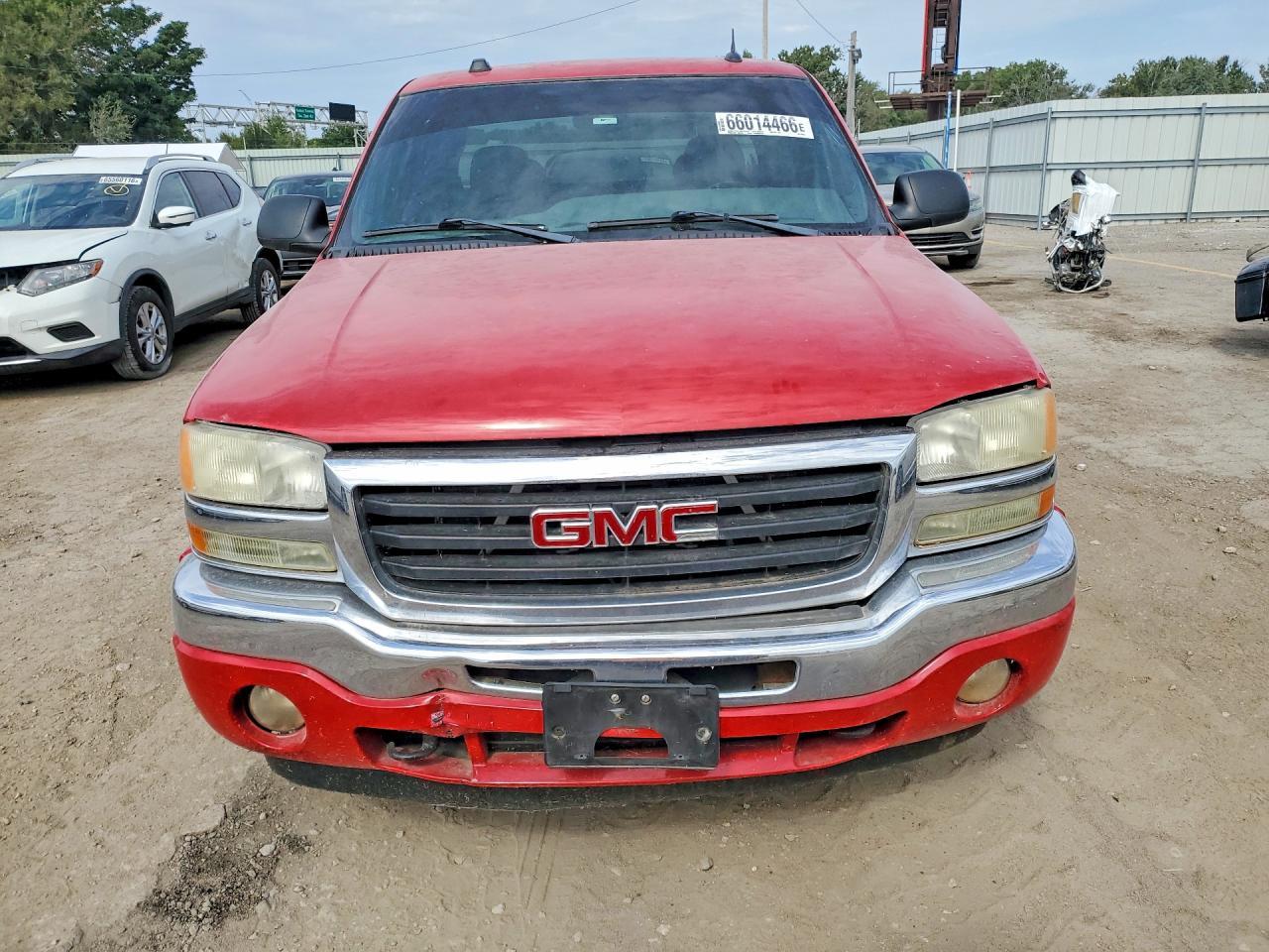 2005 GMC New Sierra K1500 - Image 5