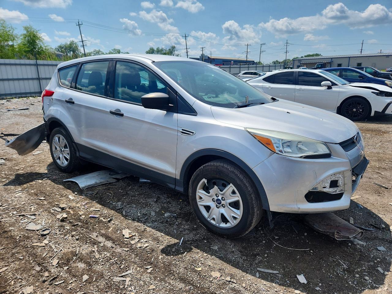 2013 Ford Escape S - Фото 4