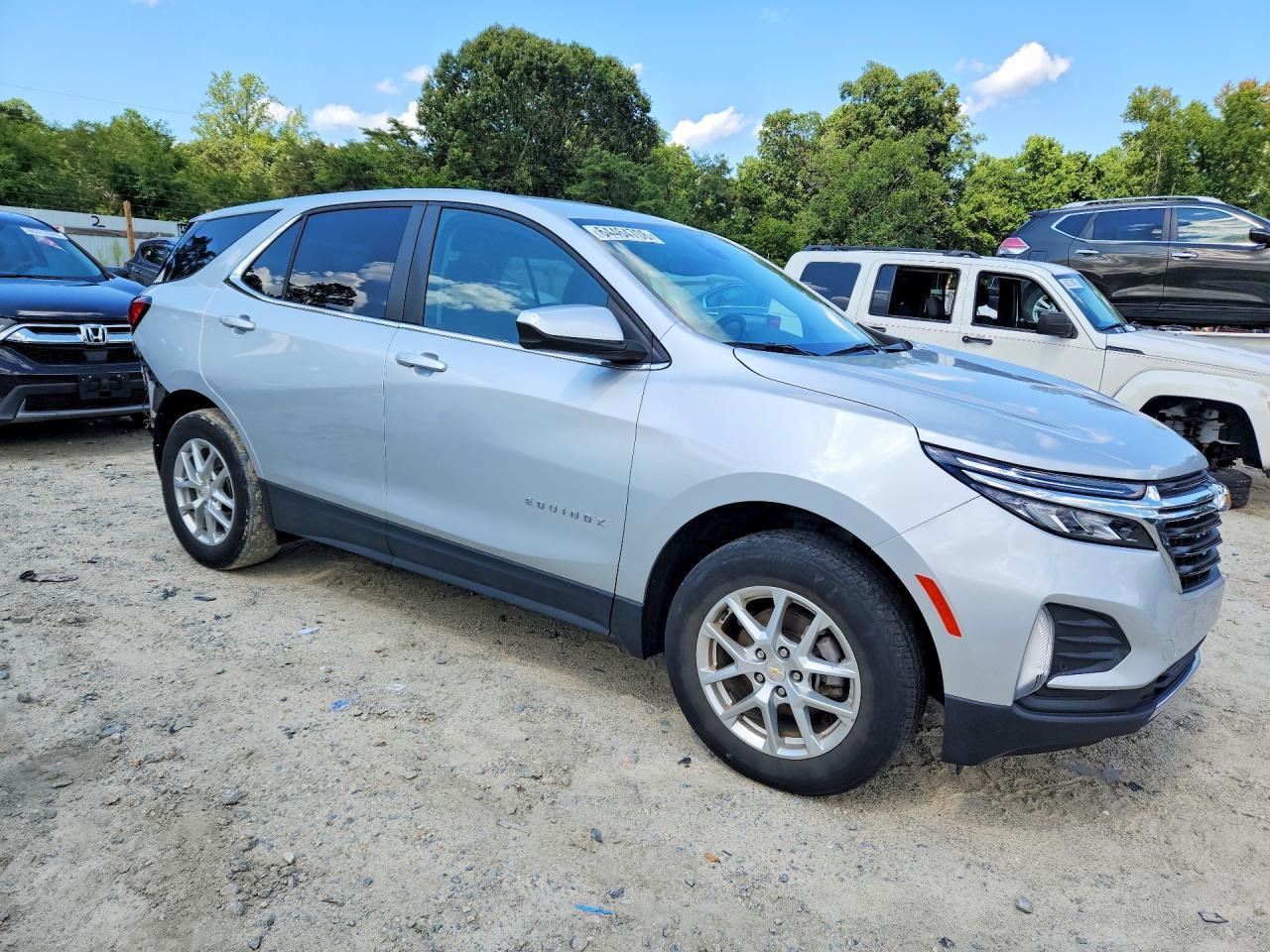 2022 Chevrolet Equinox Lt - Image 4