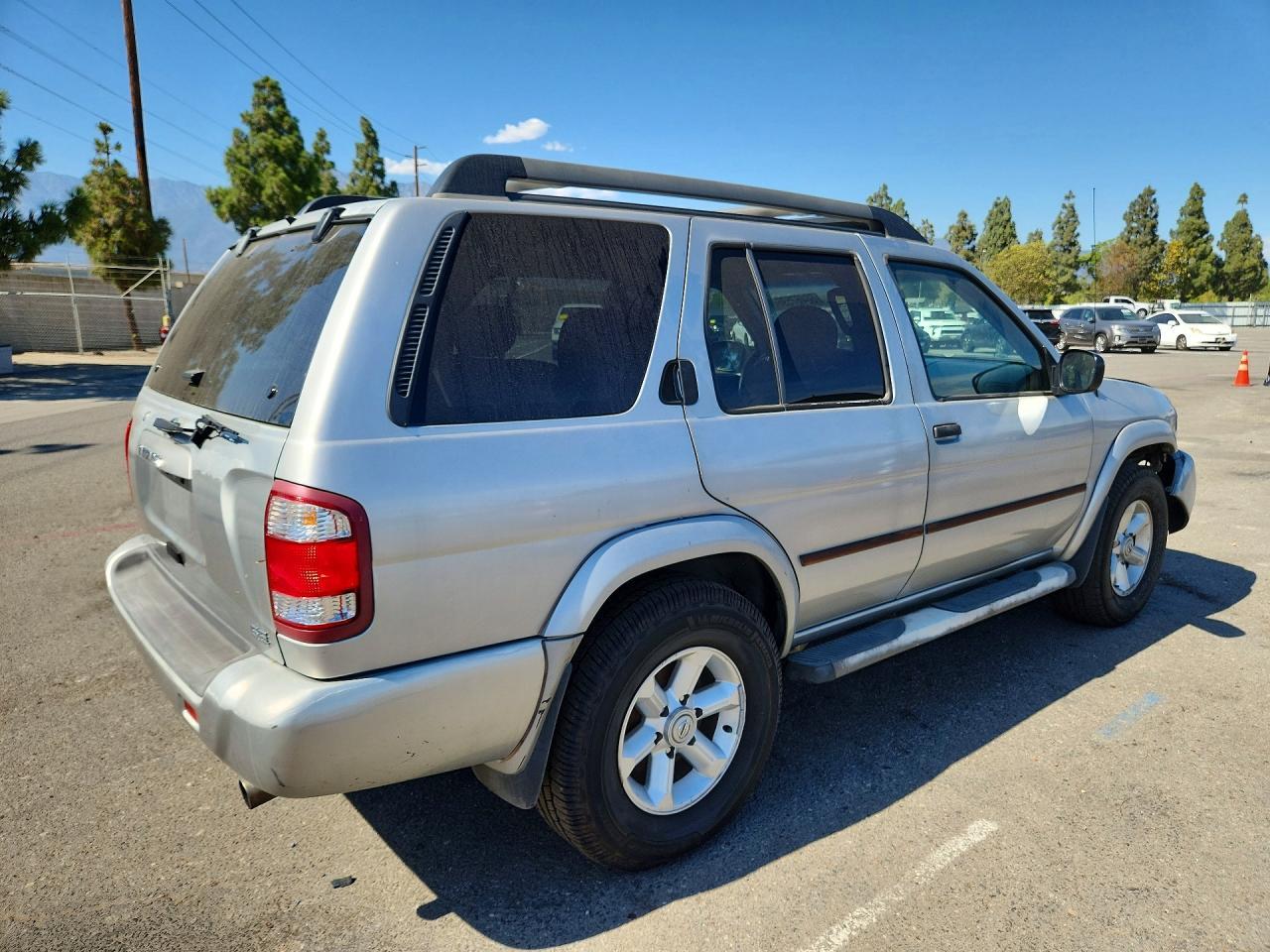 2003 Nissan Pathfinder Se - Фото 3