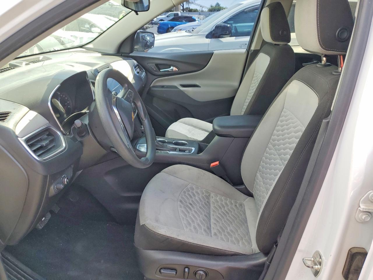 2019 Chevrolet Equinox Lt - Image 7