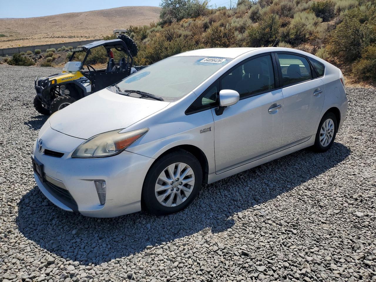 2013 Toyota Prius Plug-In Hybrid Base
