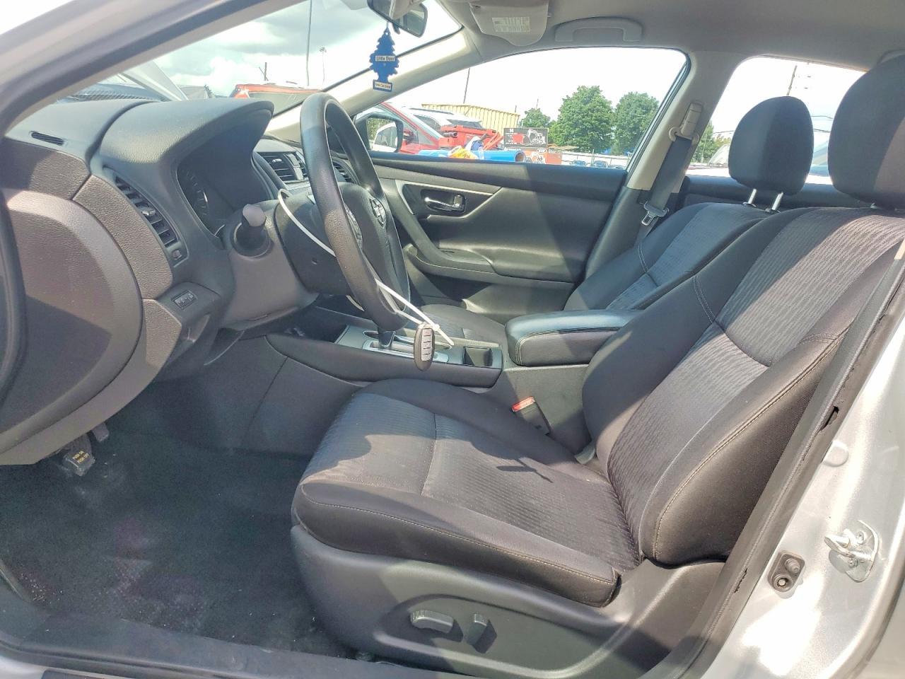 2016 Nissan Altima 2.5 S - Фото 7