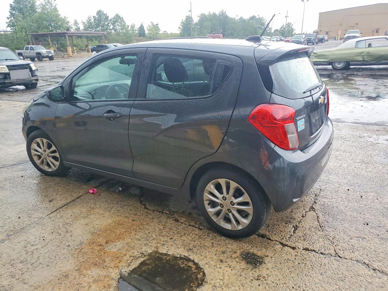 2021 Chevrolet Spark 1Lt - Фото 2
