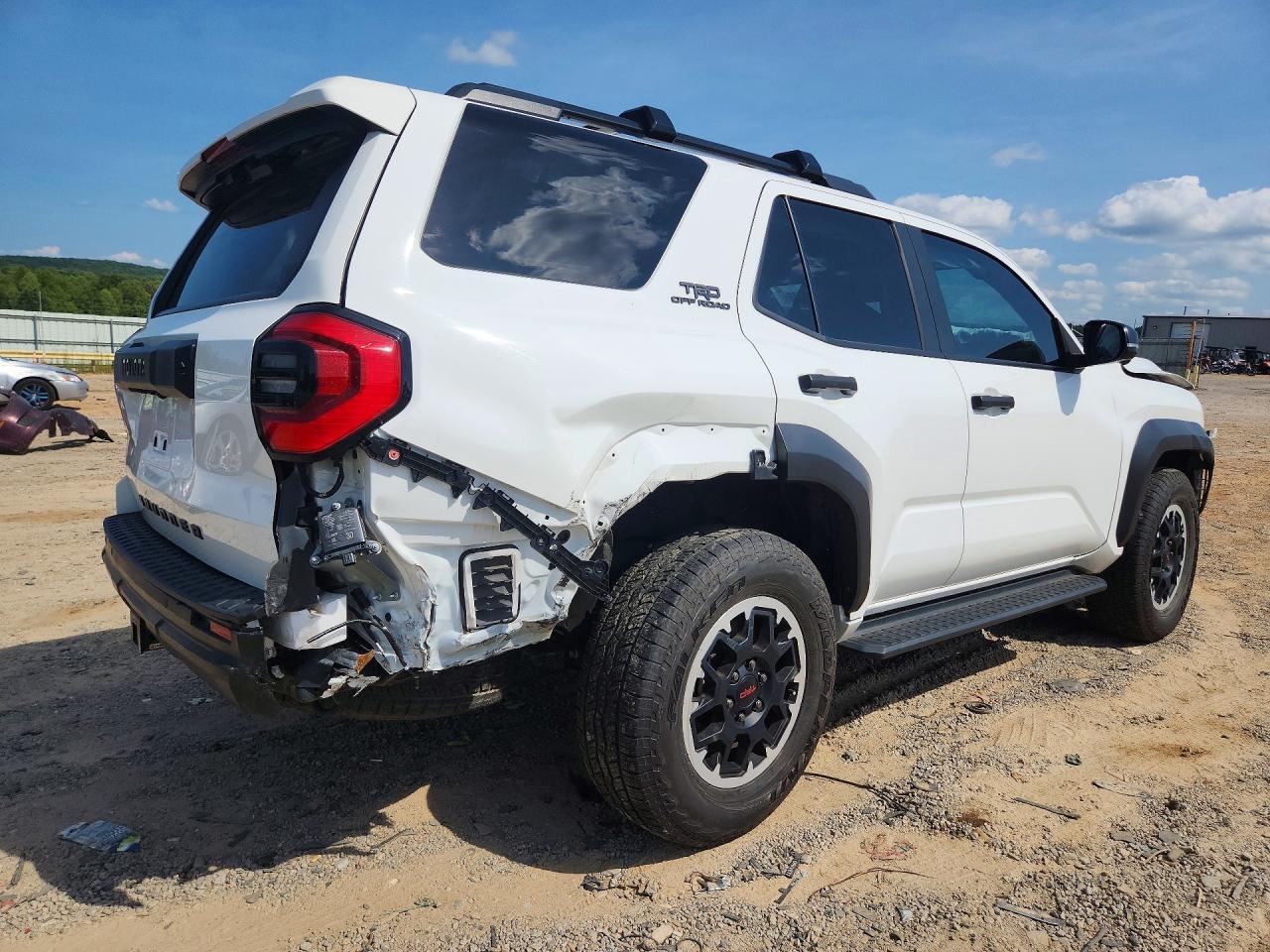 2025 Toyota 4Runner Trd Off Road - Image 3