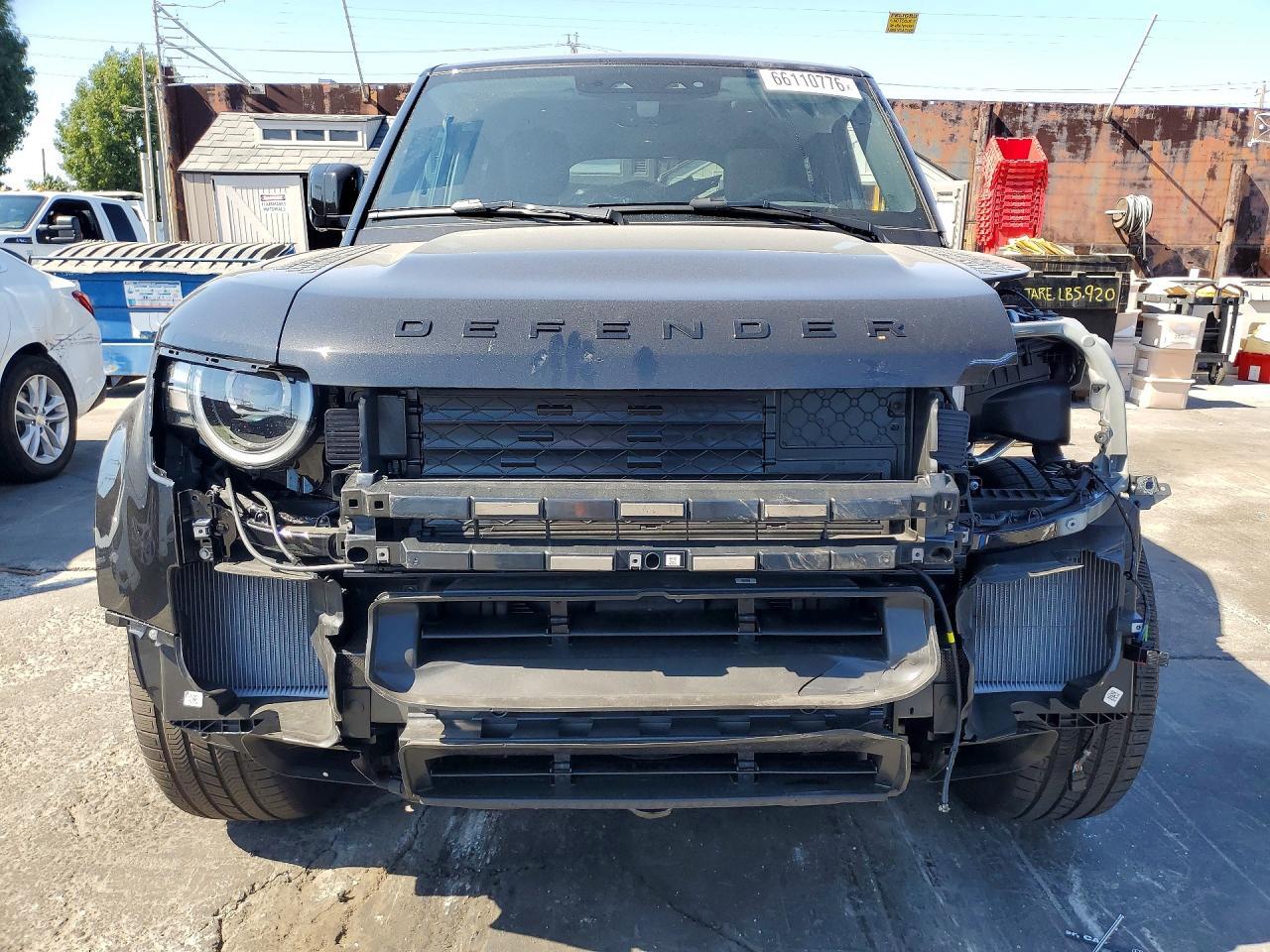2026 Land Rover Defender 110 X-Dynamic Se - Фото 5