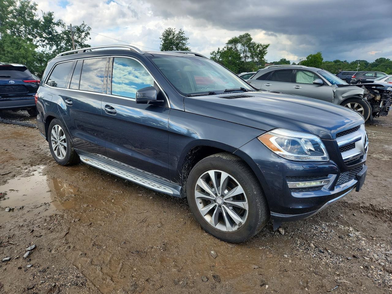 2016 Mercedes-Benz Gl 450 4Matic - Image 4