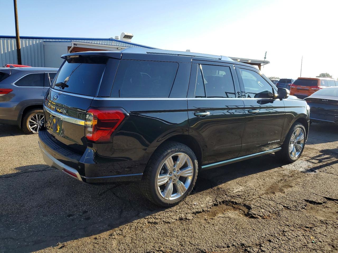 2023 Ford Expedition Platinum - Фото 3