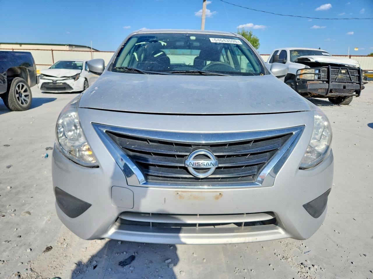 2018 Nissan Versa Sv - Image 5