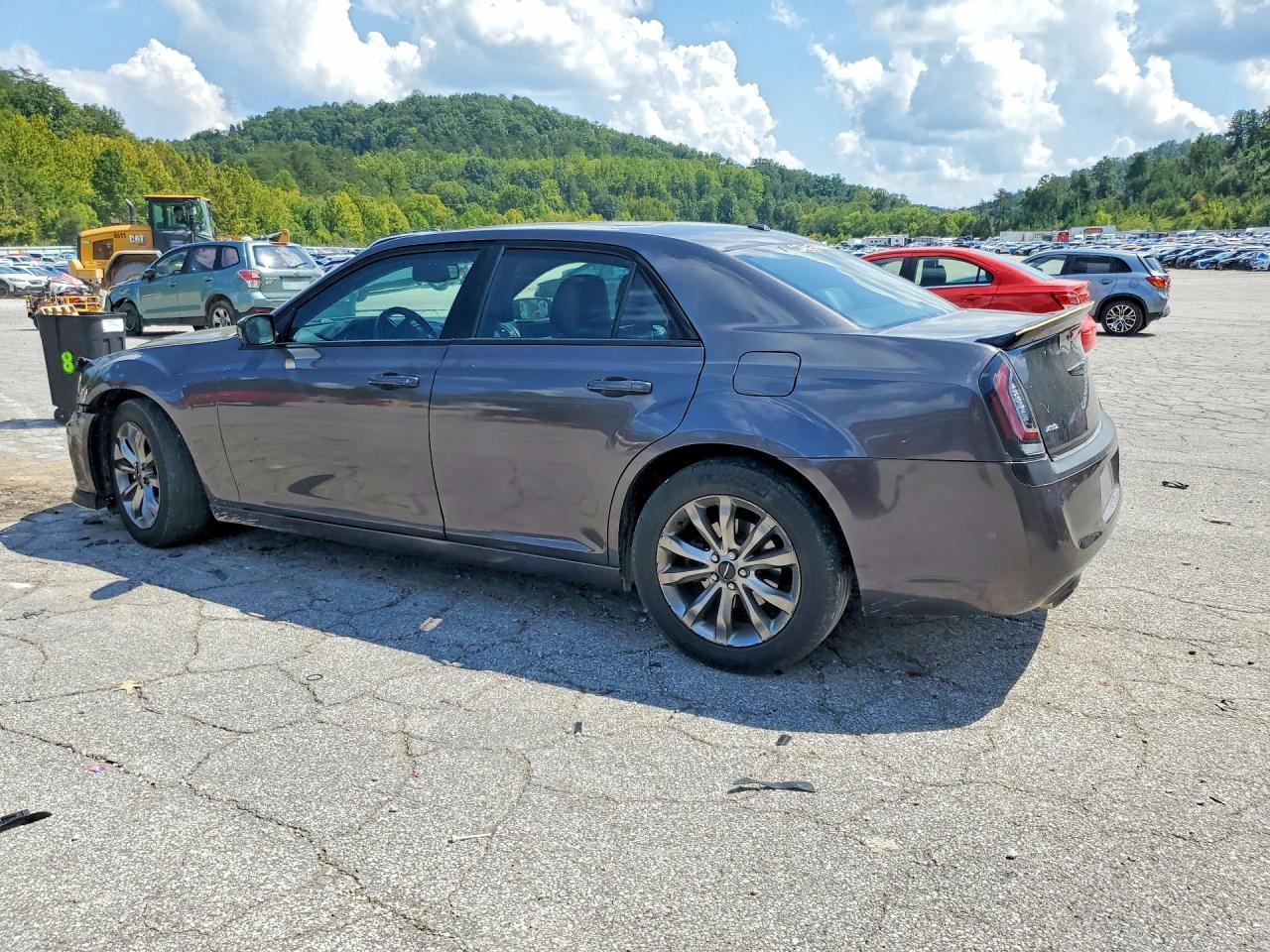 2014 Chrysler 300 S - Фото 2