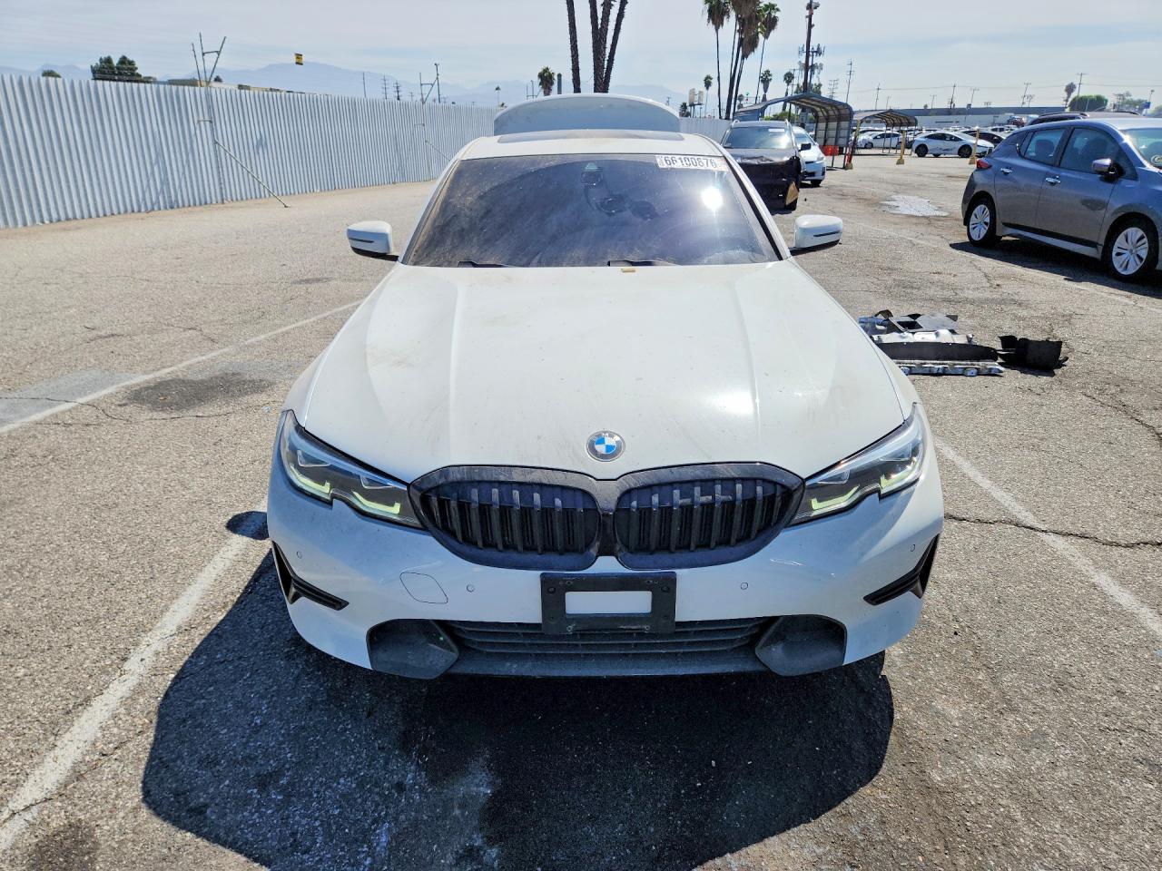 2021 BMW 330I - Фото 5