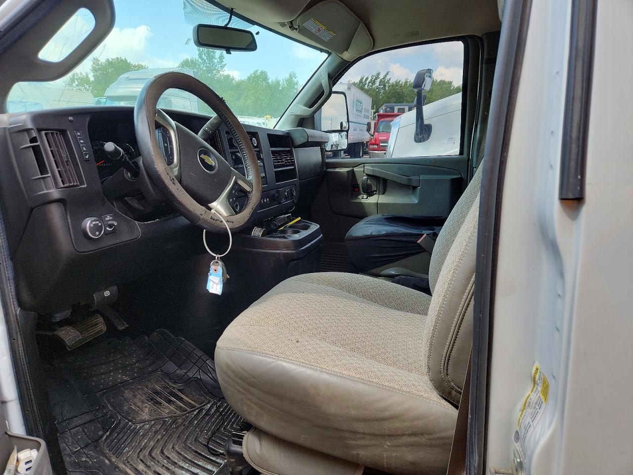 2019 Chevrolet Express G3500 - Фото 7
