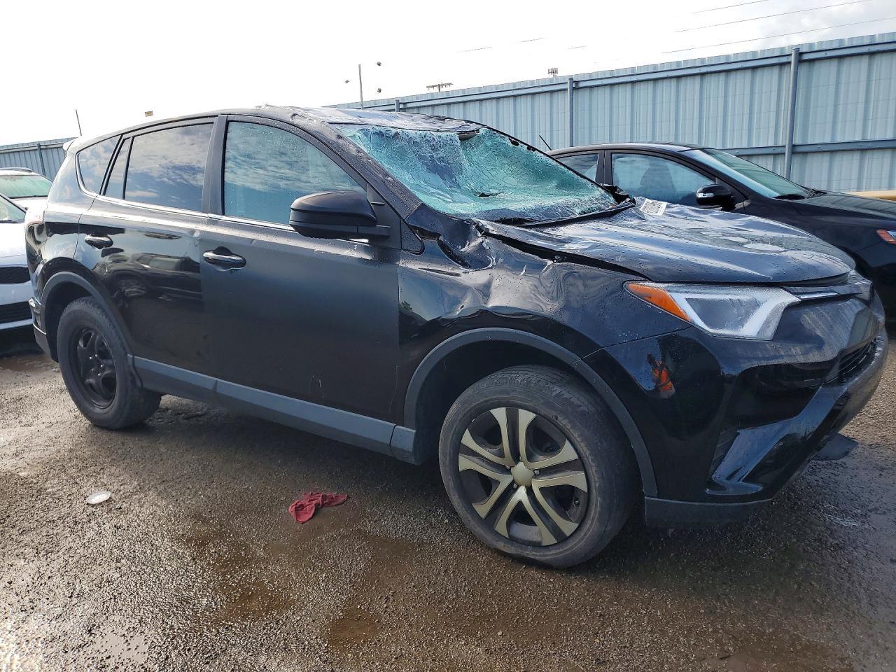 2018 Toyota Rav4 Le - Image 4