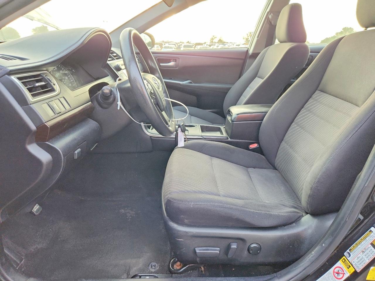 2015 Toyota Camry Le - Image 7