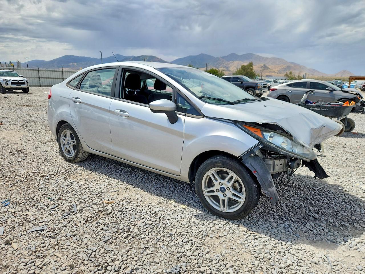 2019 Ford Fiesta Se - Фото 4