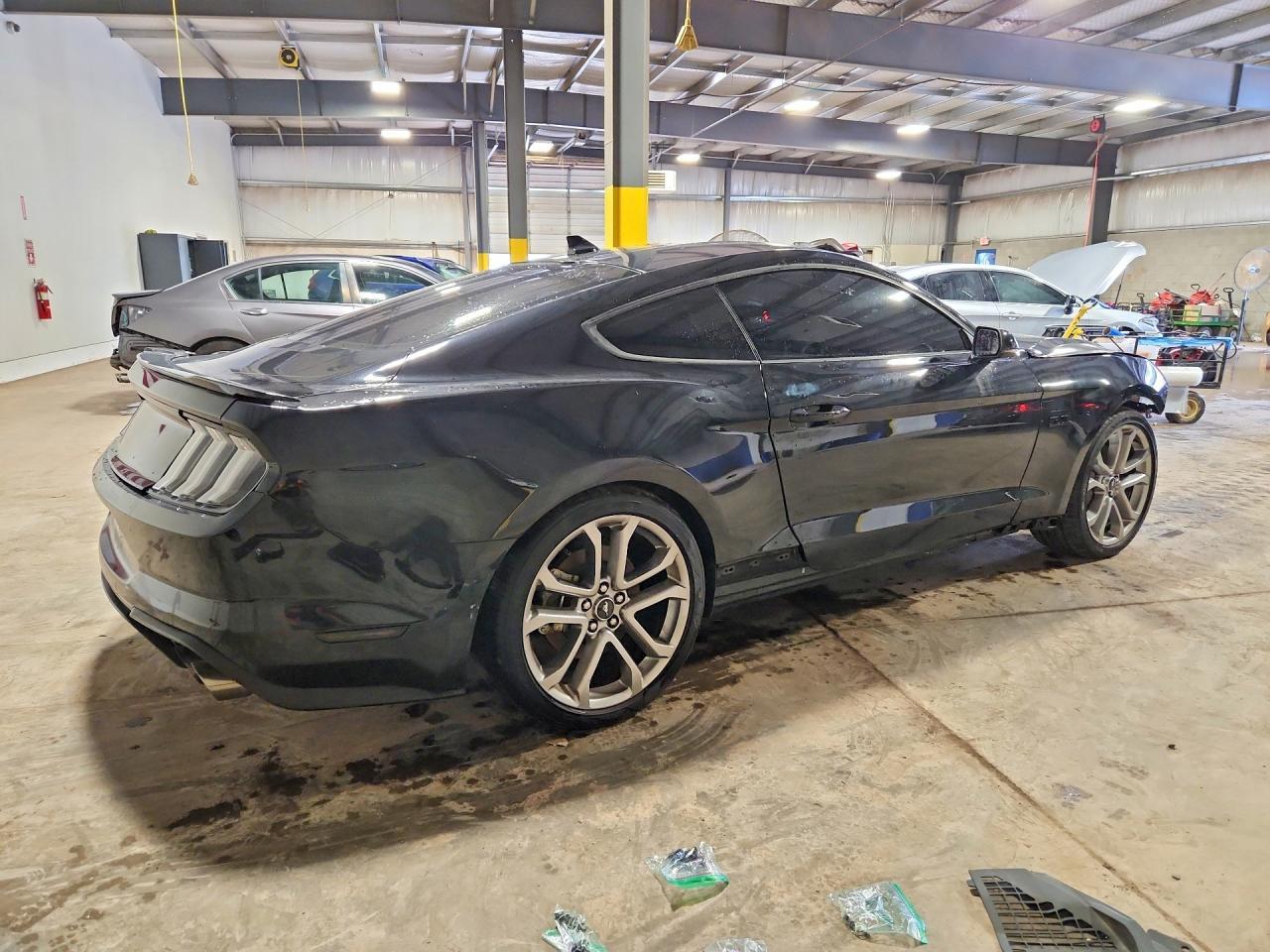 2022 Ford Mustang Gt - Image 3