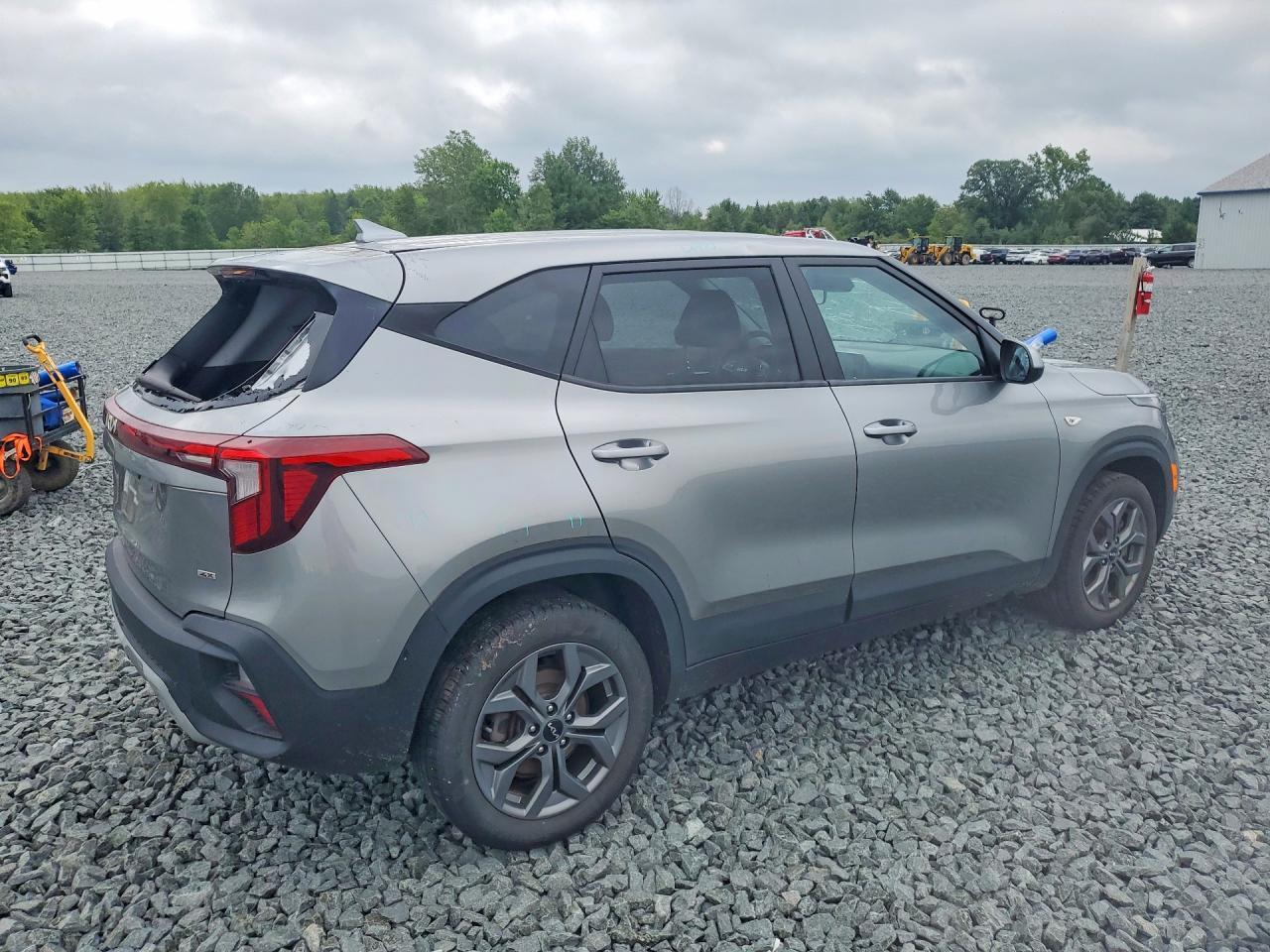 2024 Kia Seltos Lx - Image 3