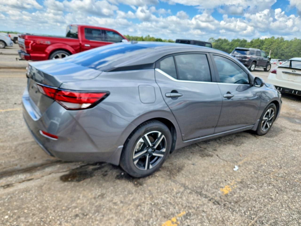 2025 Nissan Sentra Sv - Image 3