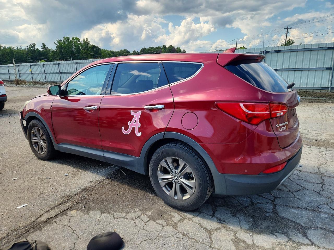 2014 Hyundai Santa Fe Sport 2.4L - Image 2