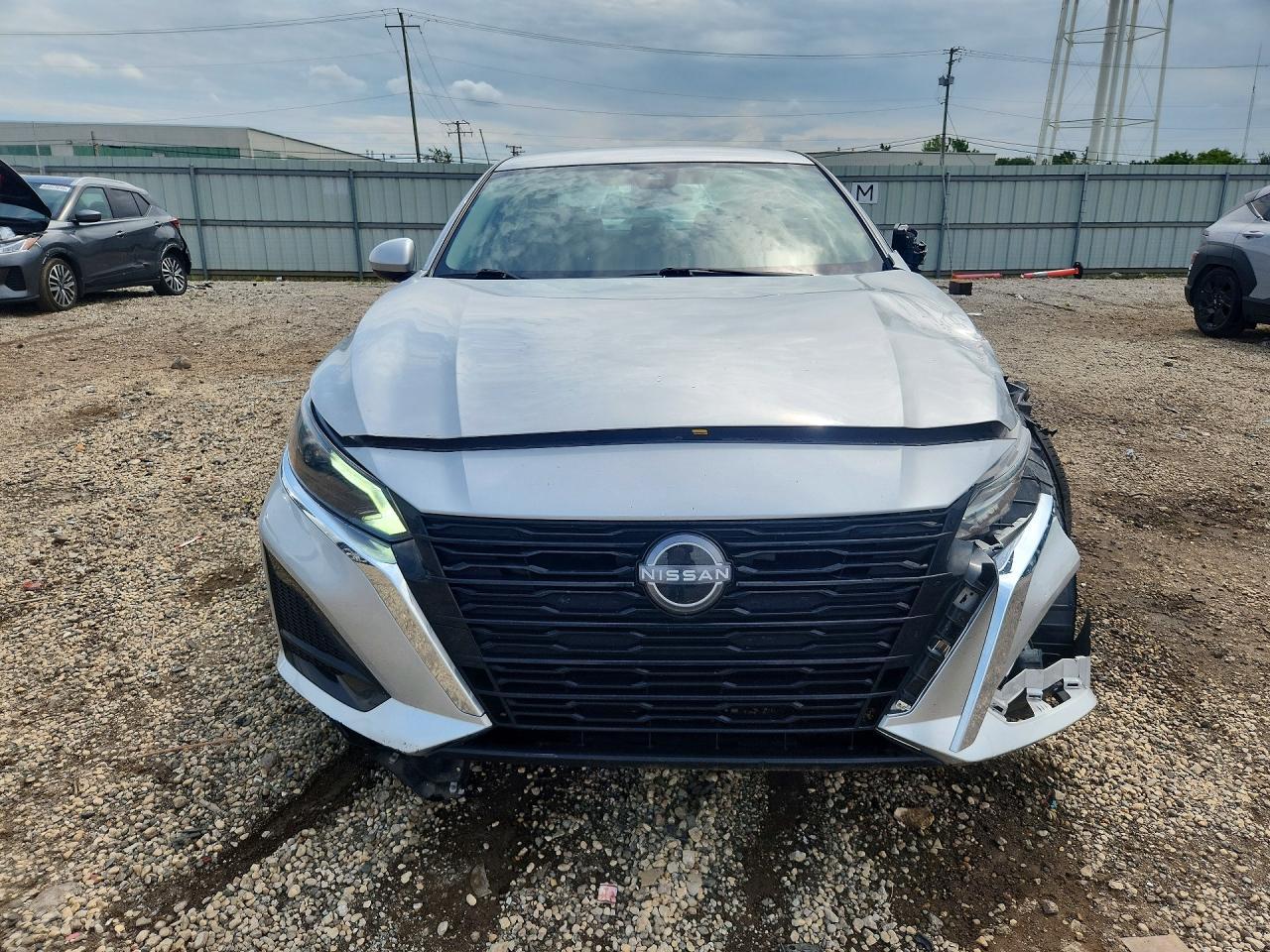 2023 Nissan Altima S - Фото 5