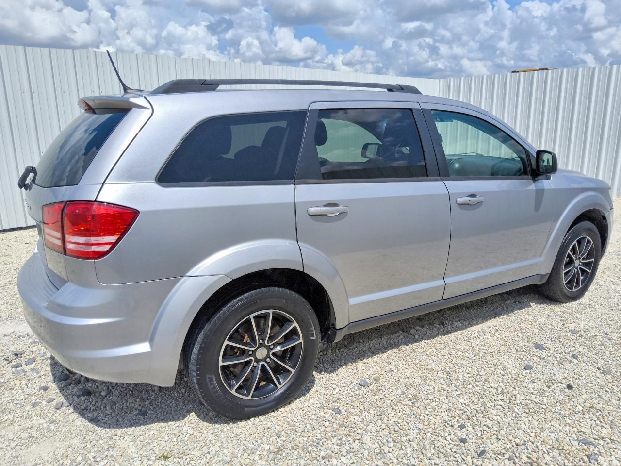 2017 Dodge Journey Se - Фото 3