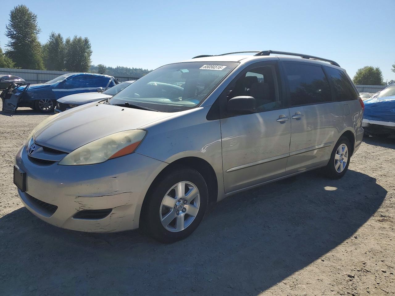 2006 Toyota Sienna Le 8 Passenger